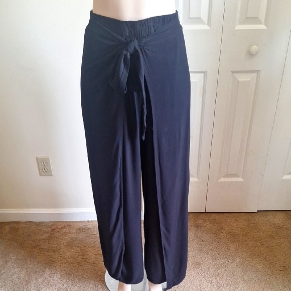 Elegant Black Tie-Front Pants, 100% Rayon, Size Medium - Picture 1 of 7